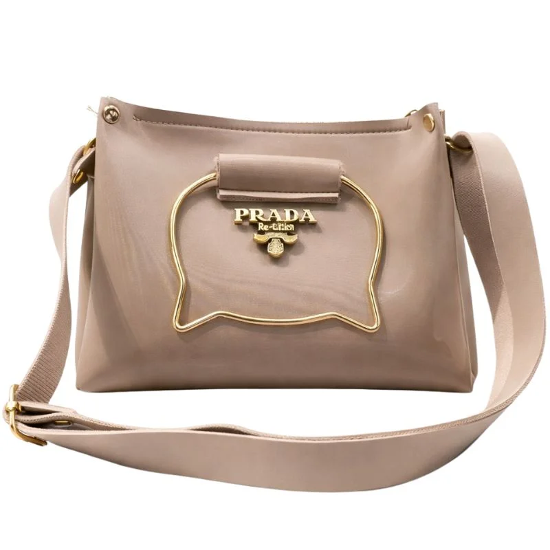 Stylish Cat Handle Handbag with Gold Accents - Image 4